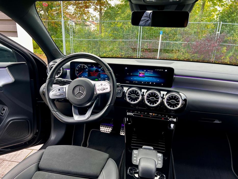 Mercedes Benz A250e Hybrid