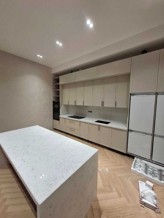 GRAND Столешница искусственного камня - Куйма, Кварц, Оникс.