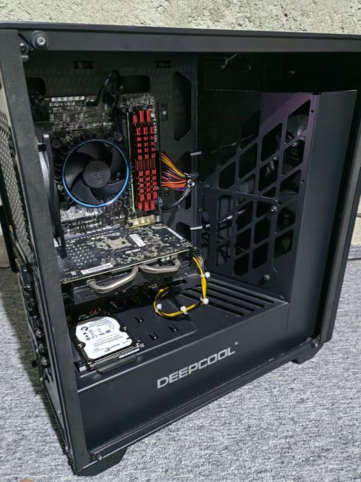 Vând unitate pc Intel core I7