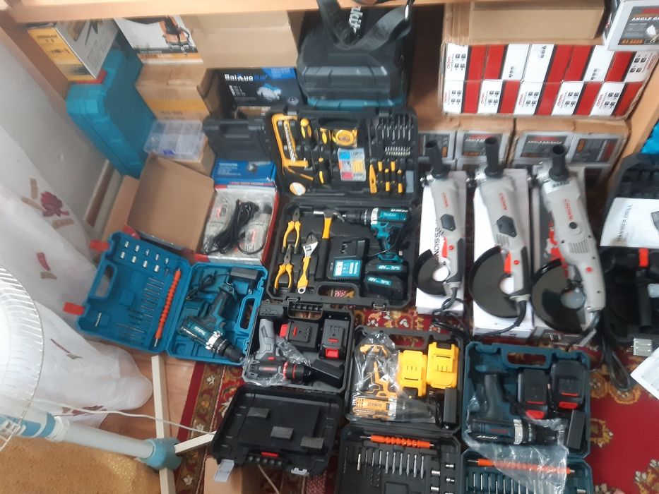 Лазерный дальномер, Лазерный уровень