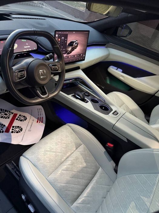 Zeekr 001 you full 2024/25