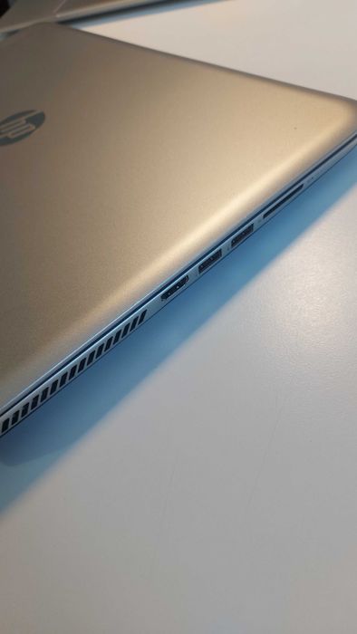 HP Envy 5-J122er Silver