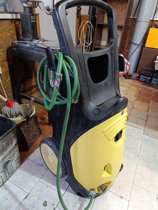 Водоструйка Керхер HD 10/21 S