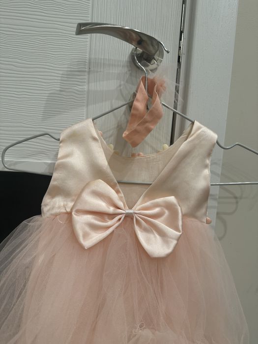 Бебешка рокля в прасковен цвят 0-3 месеца