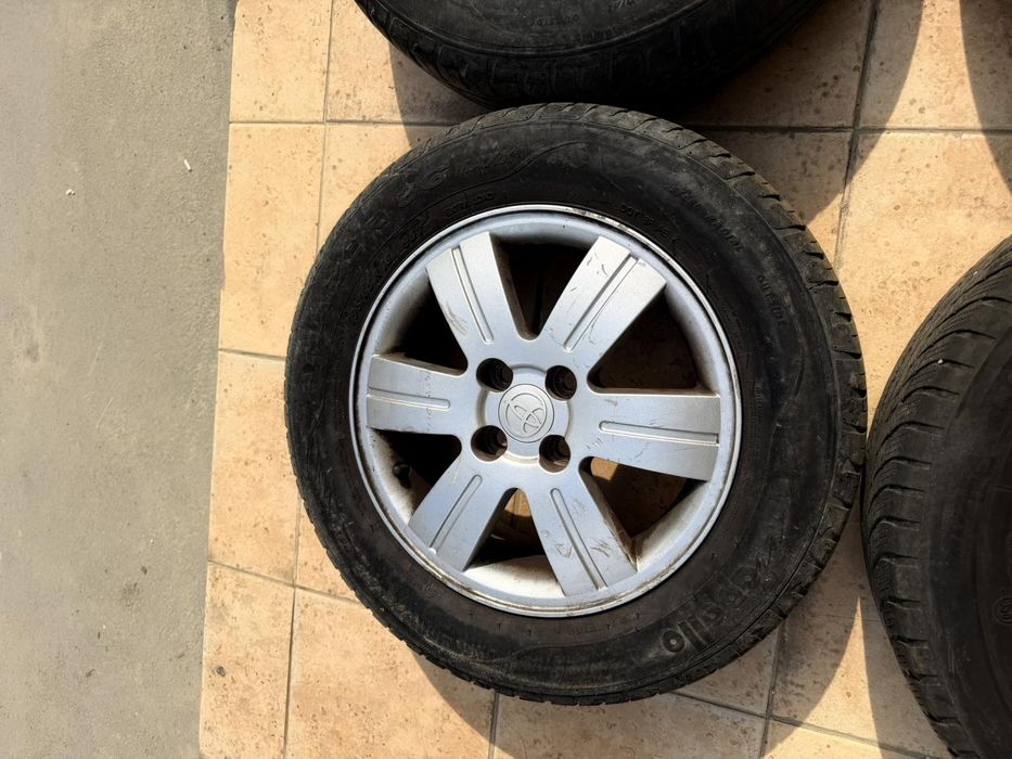 Лети джанти тойота 15