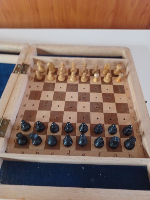 Ретро СССР  дървен туристически шах