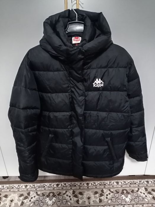 Продам куртку зима 28000 Kappa.