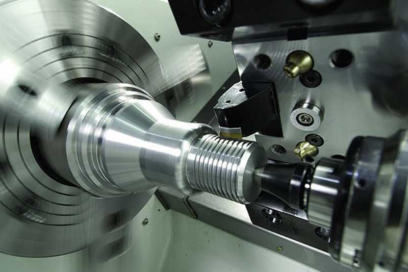 Servicii profesionale de strung, freză, pinioane, roți dințate