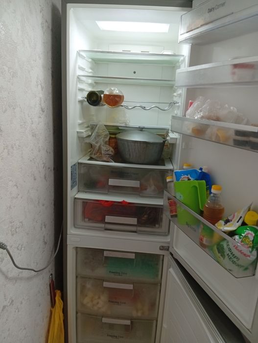 Продам холодильник LG