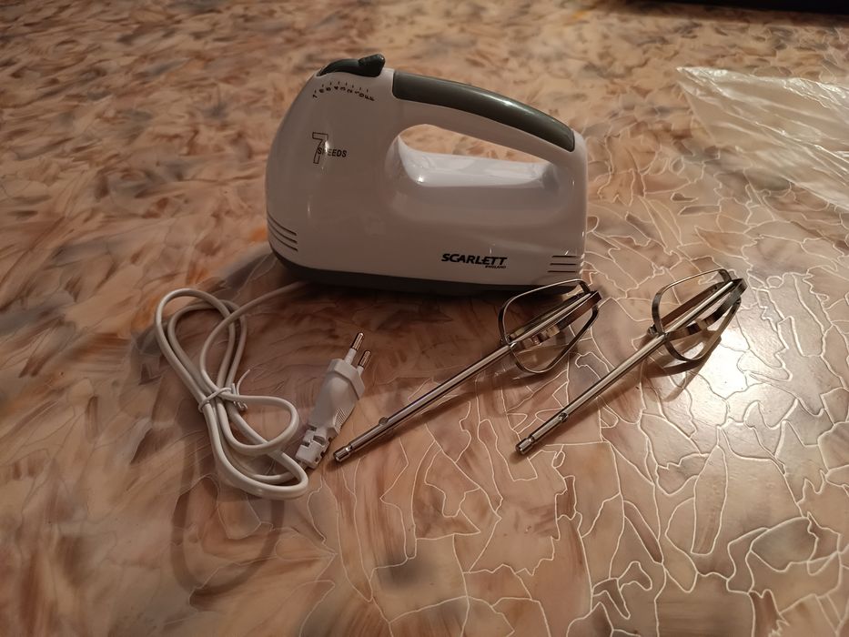 Продам миксер фирмы скарлет, bosch