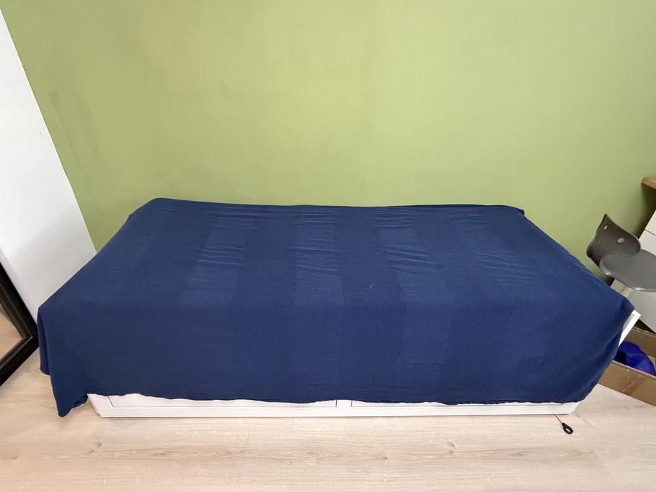 Продам кровать Ikea