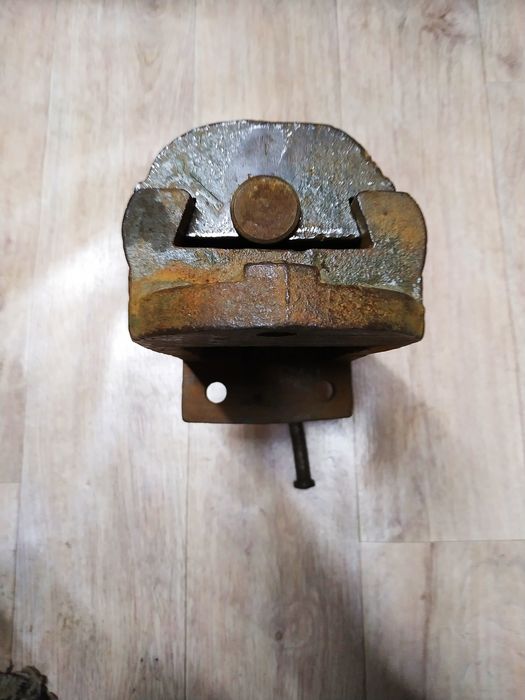 Продам Тиски советские