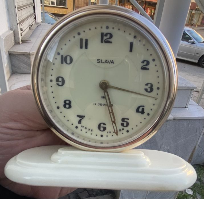 Стар руски будилник SLAVA 11 jewels