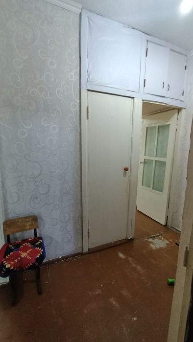 Продаётся 2ком.кв.10мкр.дом 4