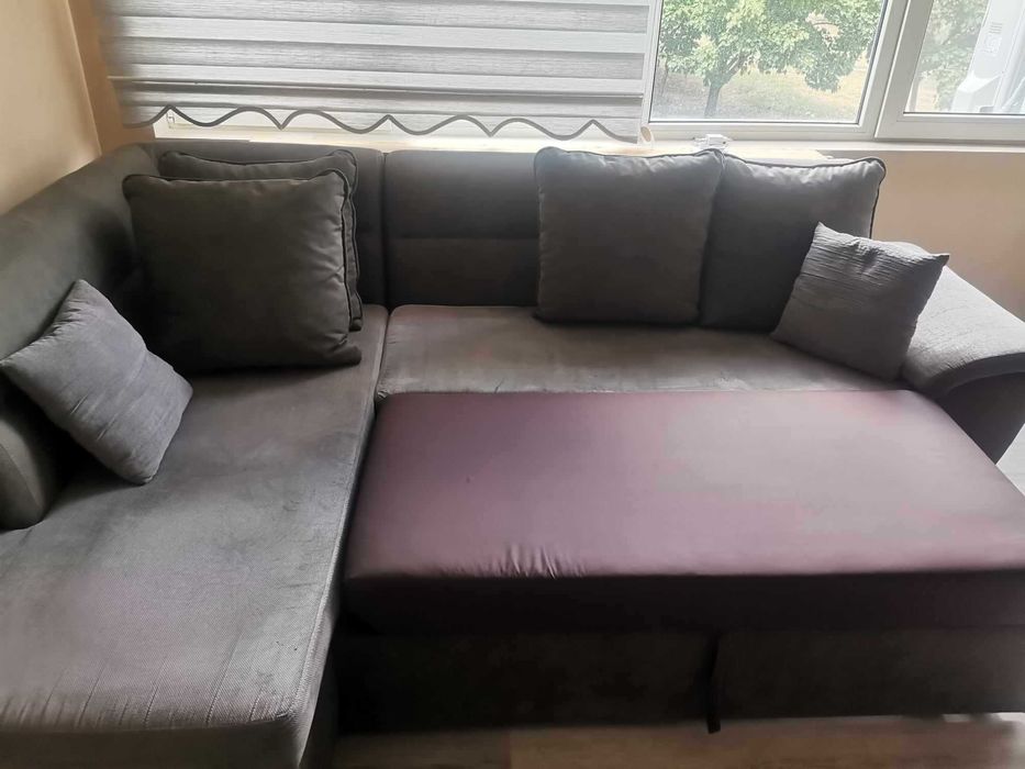 Продавам ъглов диван