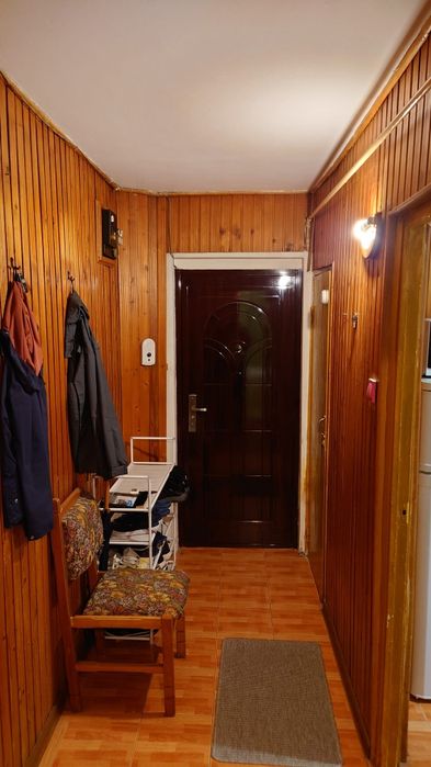 Vând apartament cu 2 camere
