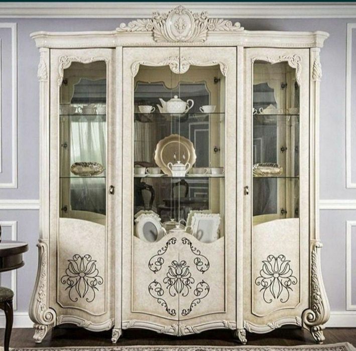 Моҳир уста мебелчи мебелларни ечамиз йиғамиз ва таъмирлаймиз