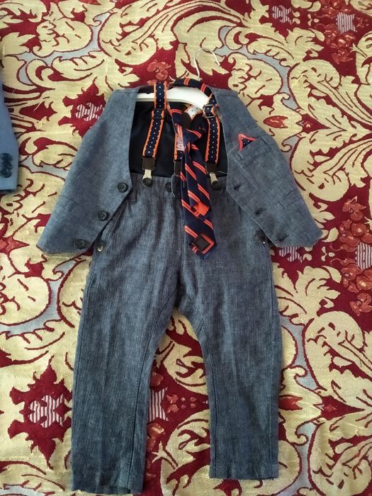 Продам комплект на мальчика рост 82 см