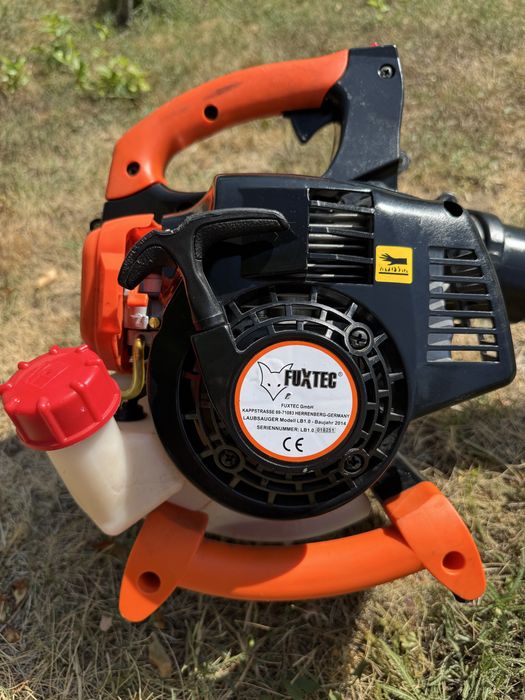 Vand suflanta de frunze FUXTEC in stare foarte buna, perfect functionala
