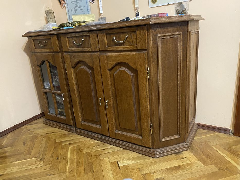 Масивни мебели от Трявна естествено дърво