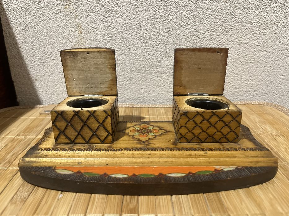 Мастилница.