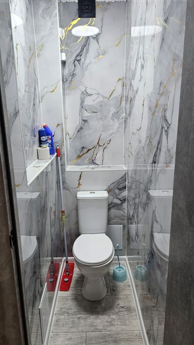 Продам 2-х комнатную на 4 районе