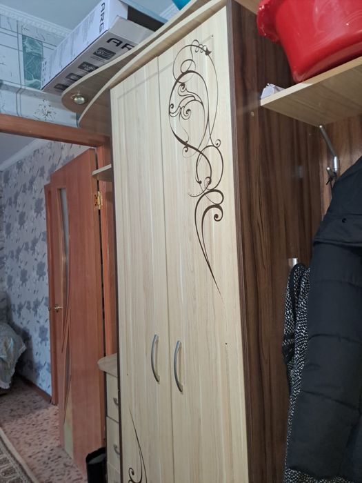 Отдат даром шкаф для прихожей