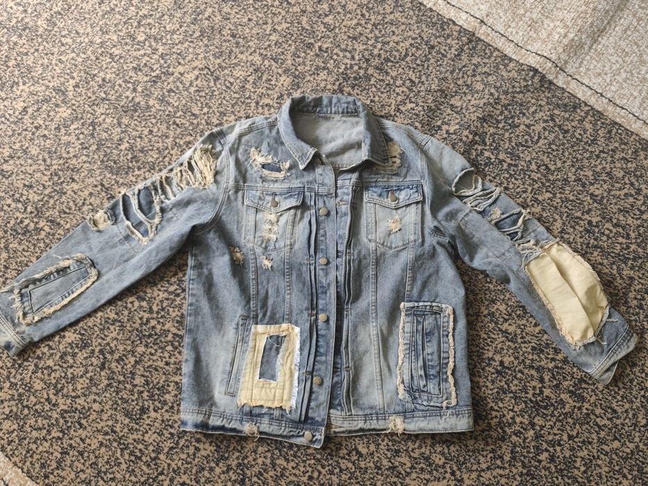 Джинсовая куртка