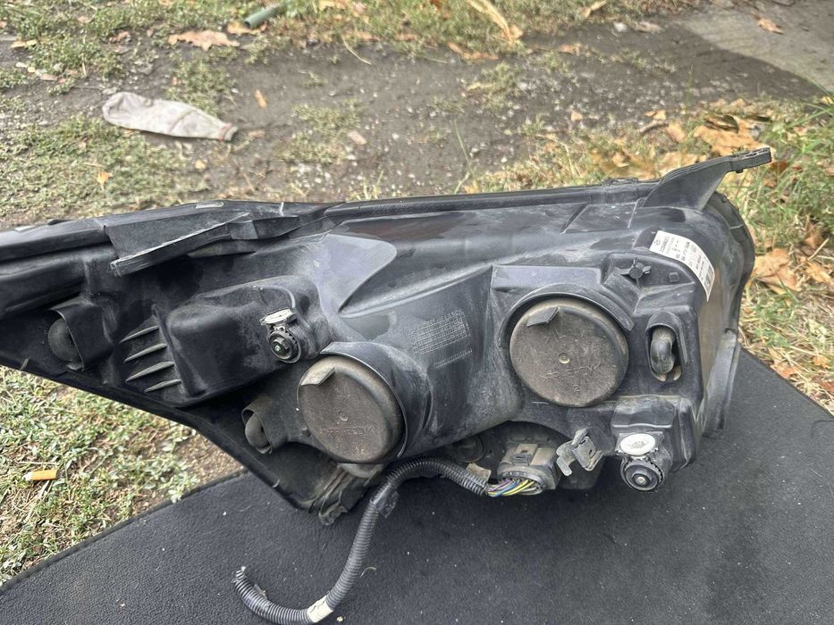 Оригинални фарове Ford Transit 2014