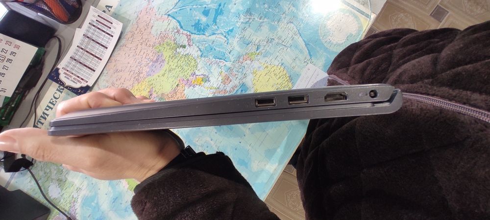 Ноутбук DELL сотаман