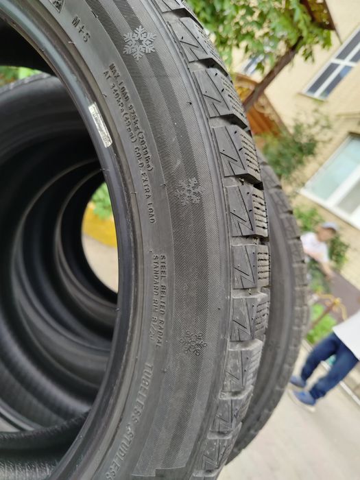 Продам срочно Шины всесезонки