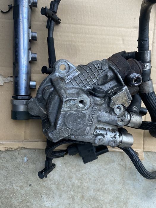 Kit injectie cu pompa de inalte Bmw E60 E90 E91 E92 E87 N47 2.0d 177cp