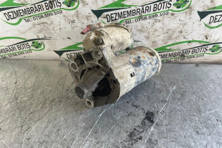 Electromotor 8200 584 664 Dacia Logan prima generatie