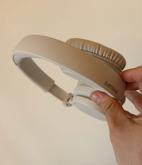 Безжични Bluetooth слушалки Philips TAUH202 бели