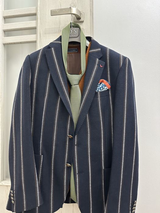 Costum Damat impecabil