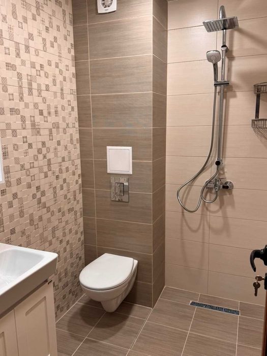 Дава се под наем Ателие в Бургас, Сарафово - 37 кв.м за 350 € - Снимка #2