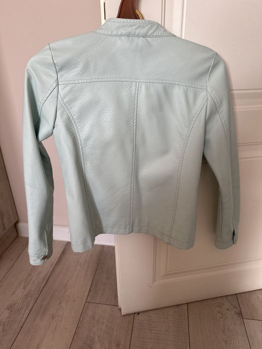 Куртка детская размер 146-152 DeFacto