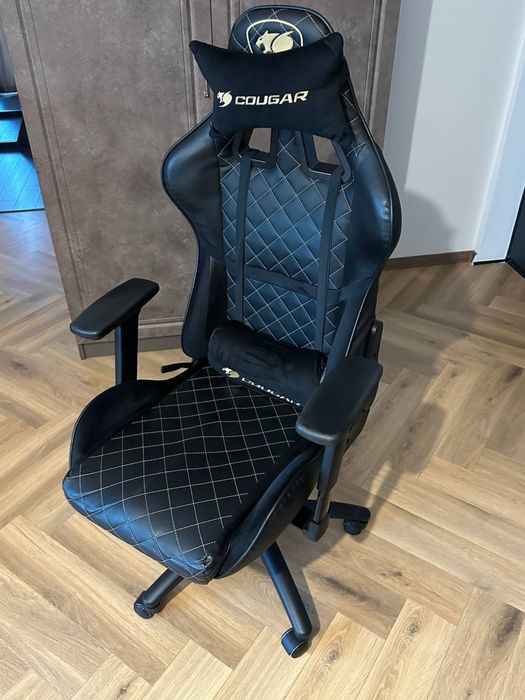 Scaun de gaming Cougar, stare impecabilă (ca nou)