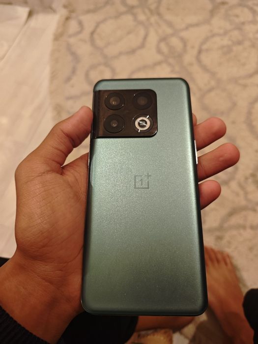 OnePlus 10 pro //