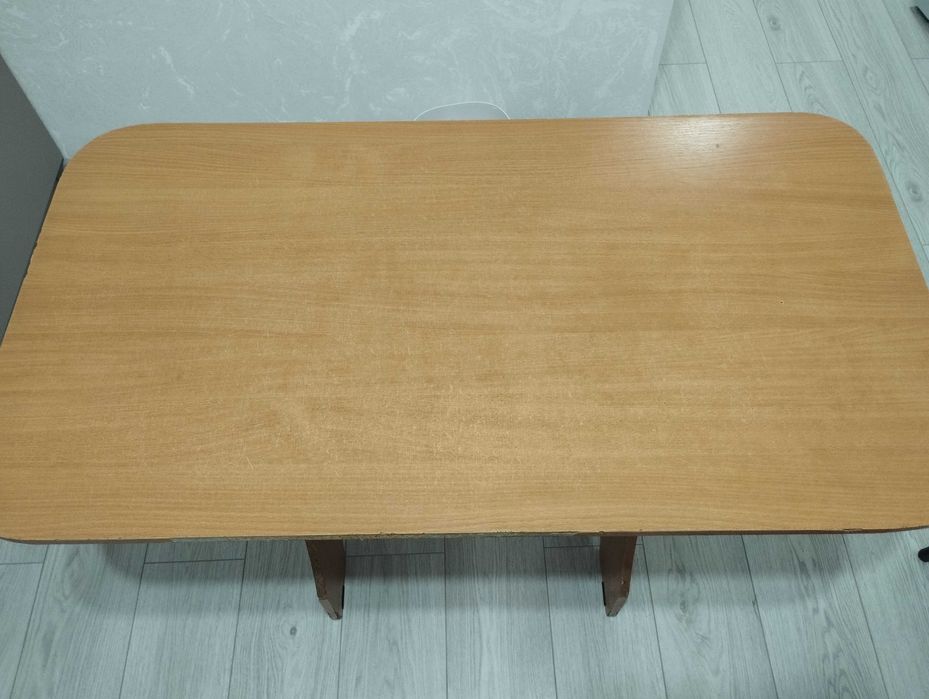 Продам стол кухонный бу