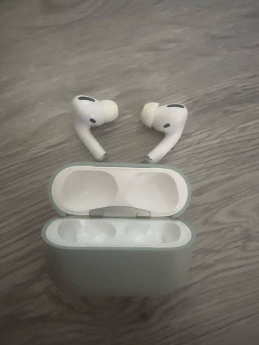 Aipods pro ,               ,