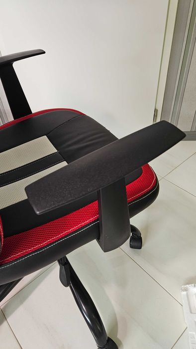 Детски офис стол / Геймърски стол 127 см