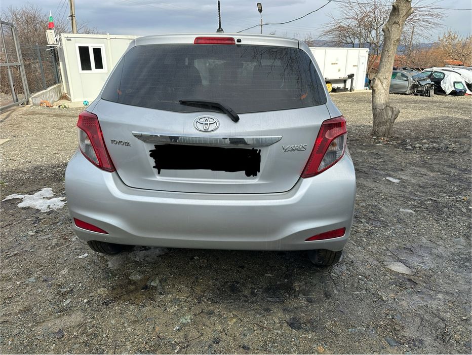 Toyota Yaris Тойота Ярис 1.33 vvti 99 кс 2011г На Части!