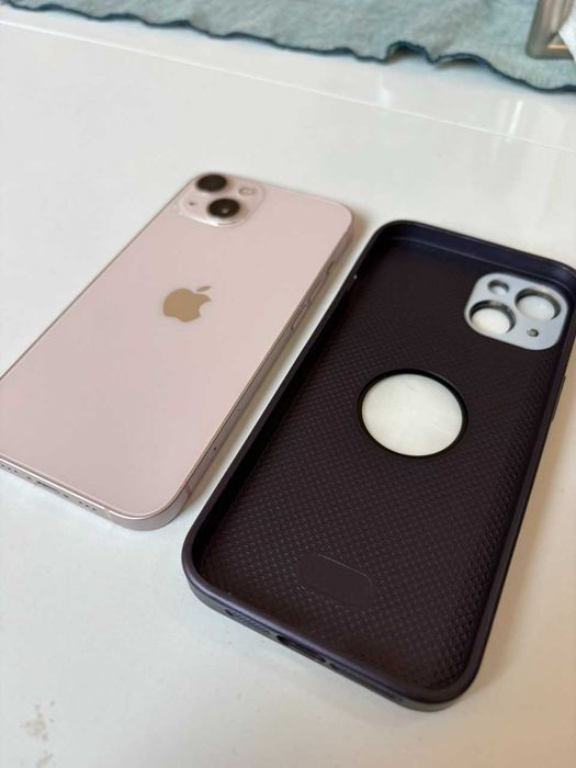 Продавам  -  I PHONE 13 - 300 €