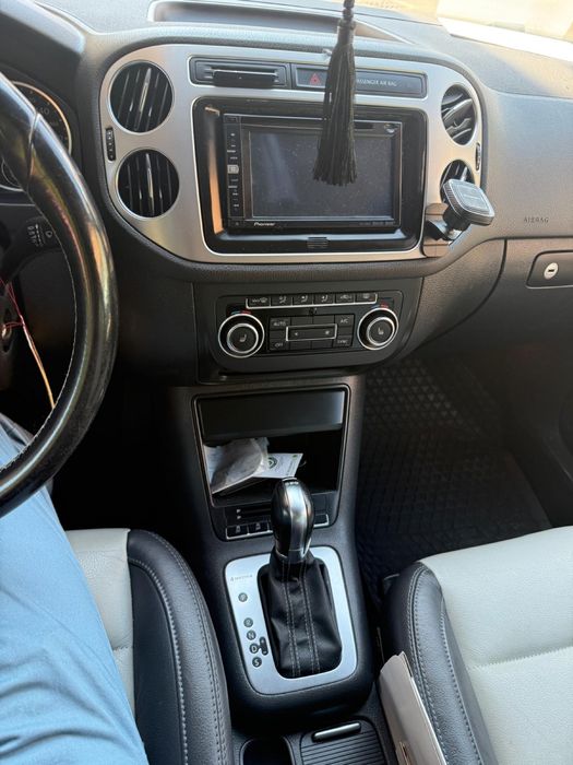 Vând vw Tiguan Automat 4x4  20 TDI