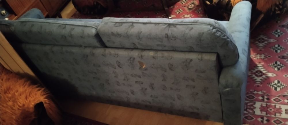 Голям диван канапе 190см+подарък бежов китеник с малък косъм