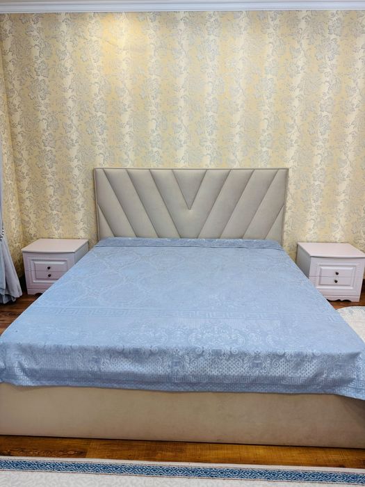 Продам спальный гарнитур