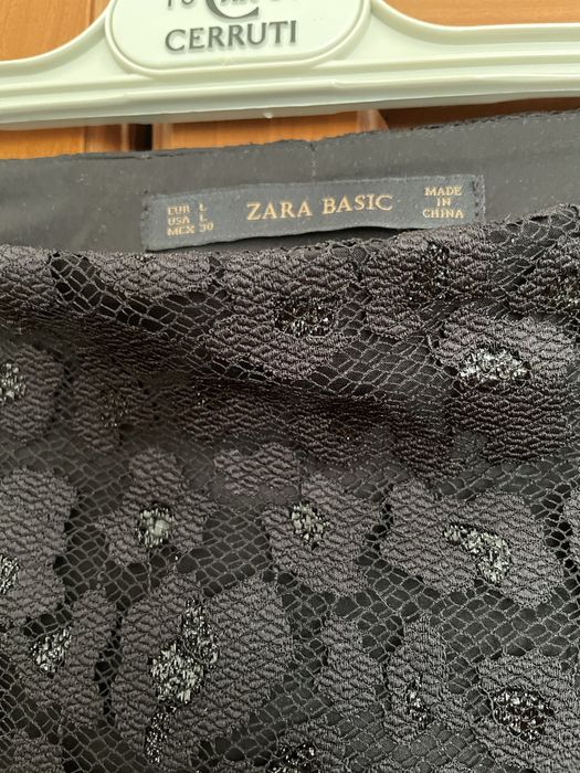 Дамска пола ZARA BASIC L