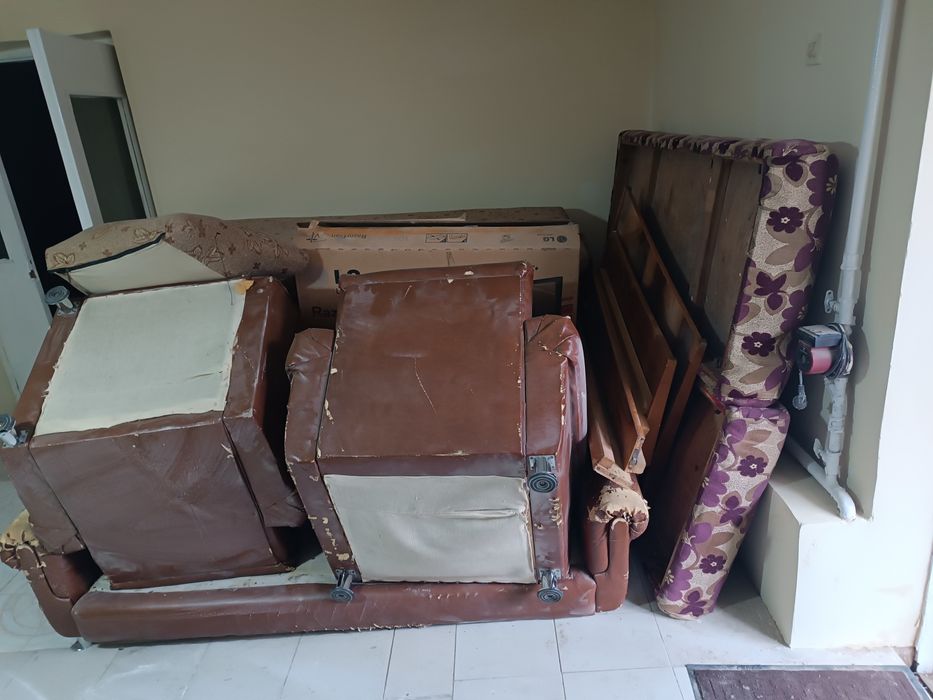 Отдам даром старые мебель и разные вещи из дома , ориентир - Ракат мах