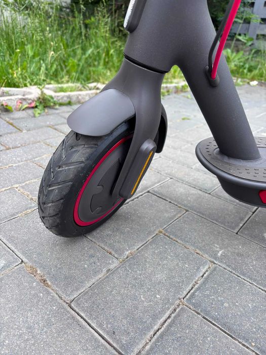Xiaomi Mi Electric Scooter Pro 2 – stare foarte bună, aproape nouă, NU necesită RCA.